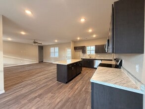 1140 E Gum St in Russellville, AR - Building Photo - Building Photo