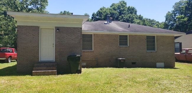 1111 Fiske St in Durham, NC - Building Photo - Building Photo