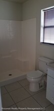927 SE 14th Terrace in Cape Coral, FL - Building Photo - Building Photo