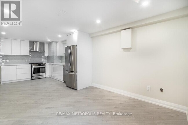 62 Davelayne Rd in Toronto, ON - Building Photo - Building Photo
