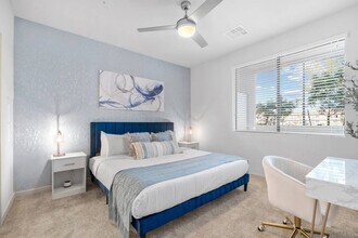 711 W Broadway Rd in Tempe, AZ - Building Photo - Building Photo