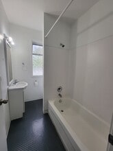 1-9341 Nowell St in Chilliwack, BC - Building Photo - Building Photo