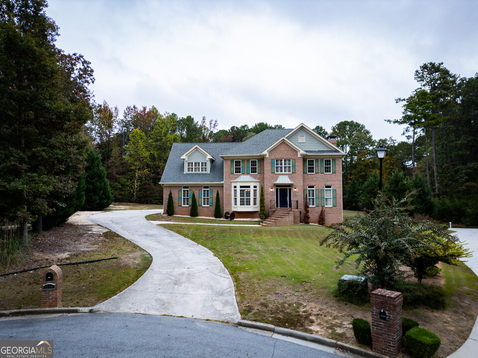 1710 Winding Creek Cir SW in Snellville, GA - Foto de edificio