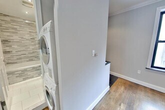 334 E 100th St in New York, NY - Building Photo - Building Photo