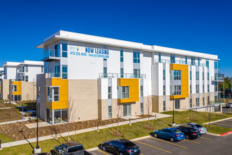 Crystal Flats in Bentonville, AR - Foto de edificio - Building Photo