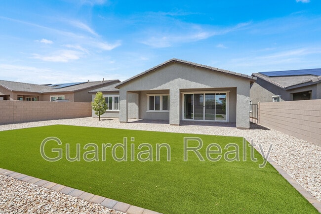 5269 Diesel Rd in Las Vegas, NV - Building Photo - Building Photo