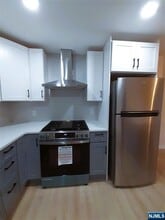 213 Elm Ave in Teaneck, NJ - Building Photo - Building Photo