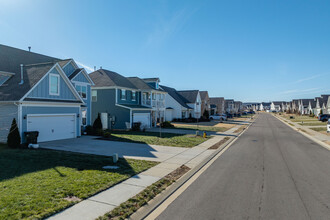 Shelton Square in Murfreesboro, TN - Foto de edificio - Building Photo