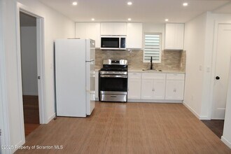 1906 Prospect Ave, Unit 2 in Scranton, PA - Building Photo - Building Photo