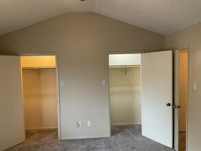 85 E Caldwood Dr in Beaumont, TX - Building Photo - Building Photo