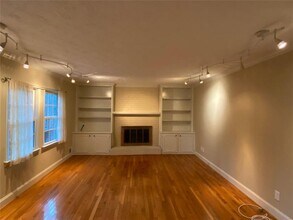 5216 Willow Point Pkwy in Marietta, GA - Building Photo - Building Photo