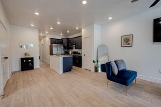 5122 Southwind St in Houston, TX - Building Photo - Building Photo