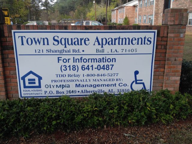 Town Square Apartments in Ball, LA - Building Photo