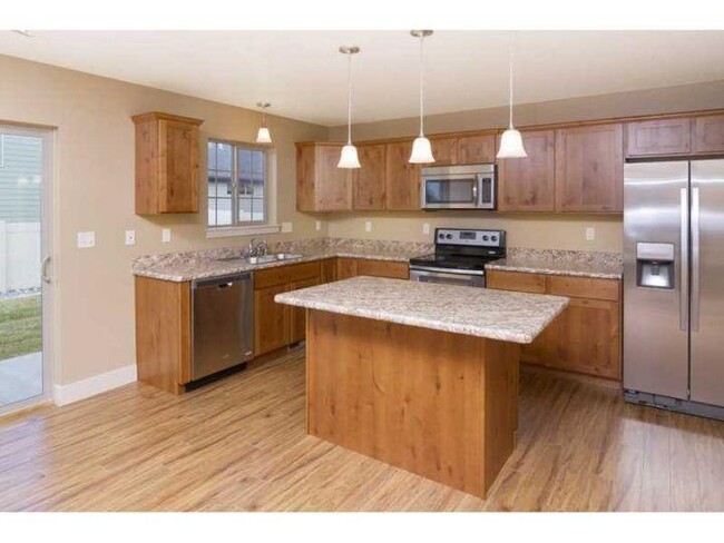 5823 Horseshoe Trl in Billings, MT - Building Photo - Building Photo