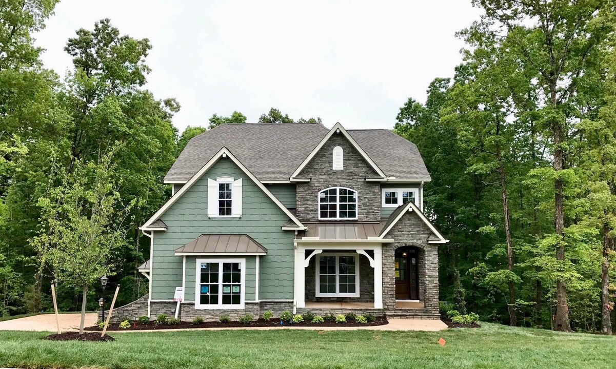 2219 Hannington Mews in Midlothian, VA - Building Photo