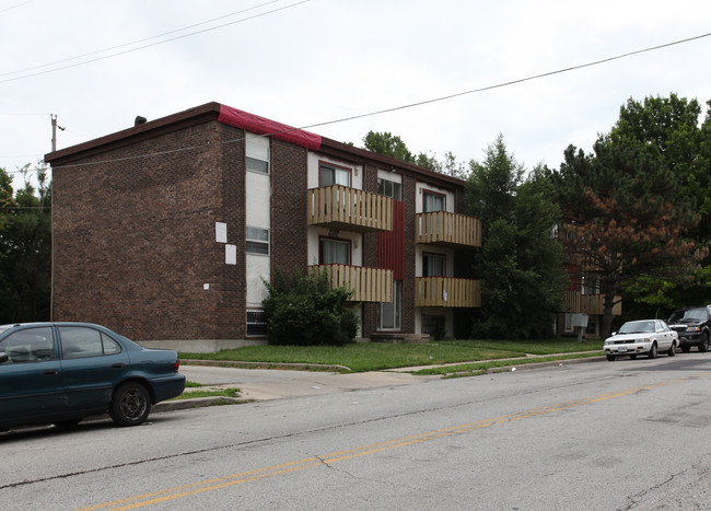 Woodland Apartments in Kansas City, MO - Foto de edificio - Building Photo