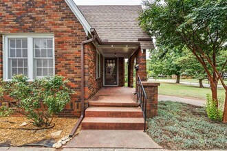 308 E 5th St in Edmond, OK - Building Photo - Building Photo