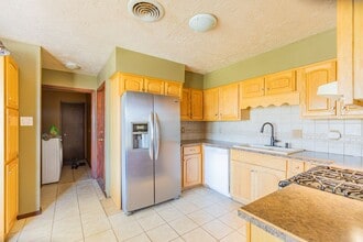 401 Sundown Ave in Alamogordo, NM - Building Photo - Building Photo