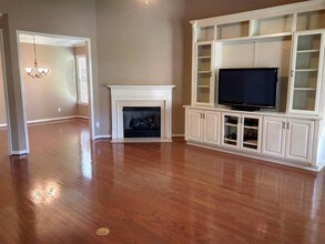 2907 Blossom Park Drive Southeast in Owens Cross Roads, AL - Building Photo - Building Photo