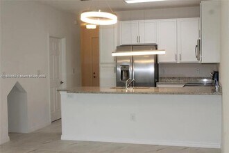 4756 SW 63rd Terrace in Davie, FL - Building Photo - Building Photo