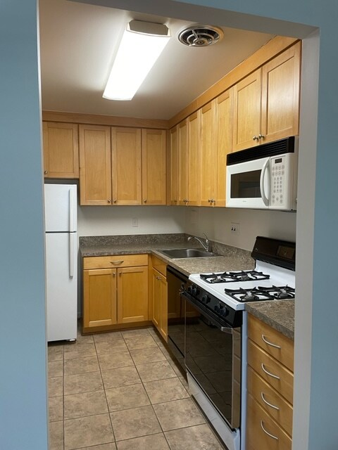 4020 Washington Blvd in Arlington, VA - Building Photo - Building Photo