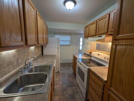 10655 Glen Garry Rd in St. Louis, MO - Building Photo