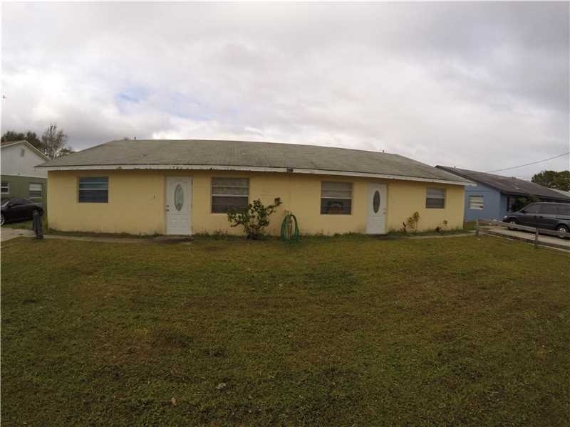 2809 Jefferson Pky in Fort Pierce, FL - Foto de edificio