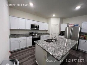 309 Redfish Ln in Hutto, TX - Building Photo - Building Photo