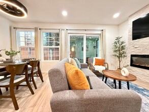 3229 S Sherbourne Dr in Los Angeles, CA - Building Photo - Building Photo