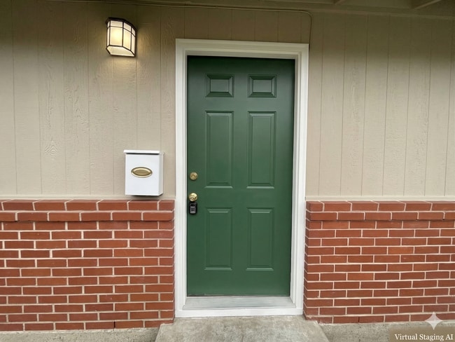 4955 SW Lombard Ave in Beaverton, OR - Building Photo - Building Photo