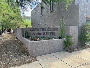 3826 N Borg Ln in Tucson, AZ - Building Photo - Building Photo