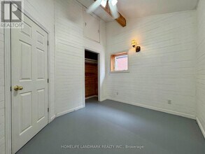 1138 Woodbine Ave in Toronto, ON - Building Photo - Building Photo