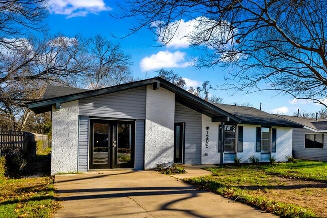 property at 1205 Arthur Stiles Rd