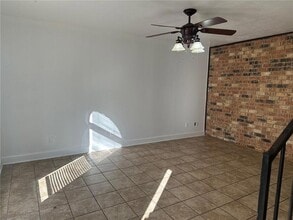 4421 Herrmann St in Metairie, LA - Foto de edificio - Building Photo