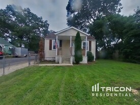 3300 Maygreen Ave in District Heights, MD - Building Photo