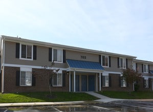 Salem Village in Newark, DE - Foto de edificio - Building Photo