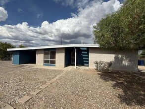 8133 E 6th St in Tucson, AZ - Building Photo - Building Photo