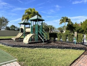 5757 Tamarac Dr in Melbourne, FL - Building Photo - Building Photo
