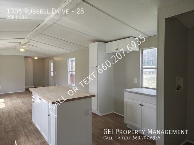 property at 1306 Russell Dr