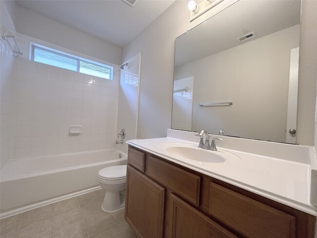 12519 S Ashford Villa Ln