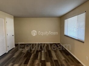 1015 E Pearl St in Miamisburg, OH - Foto de edificio - Building Photo