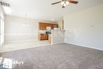 705 Hawthorn Ridge Dr in Whitsett, NC - Building Photo - Building Photo
