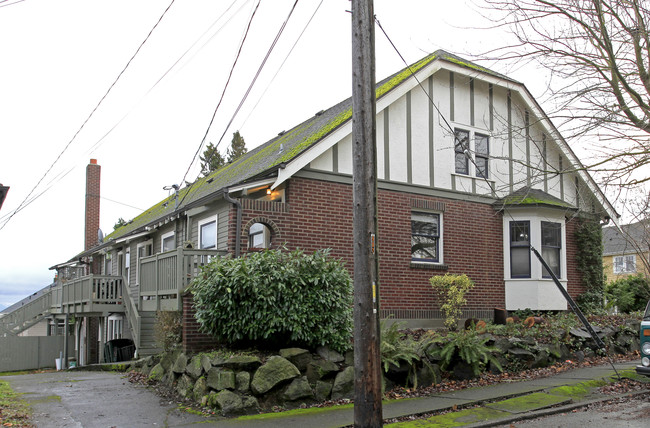 3400 E Marion St in Seattle, WA - Foto de edificio - Building Photo