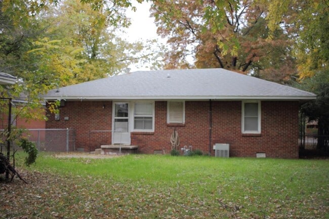 1000 Garver St in Norman, OK - Building Photo - Building Photo