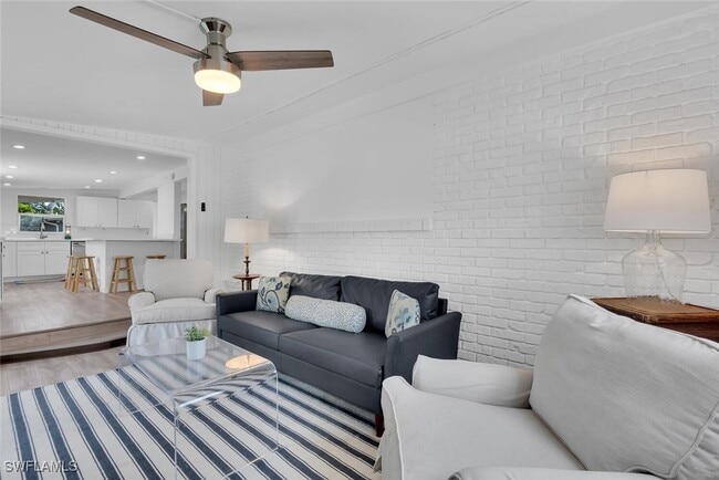 property at 2048 Holiday Ln