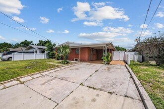 2709 W Abdella St in Tampa, FL - Building Photo - Building Photo