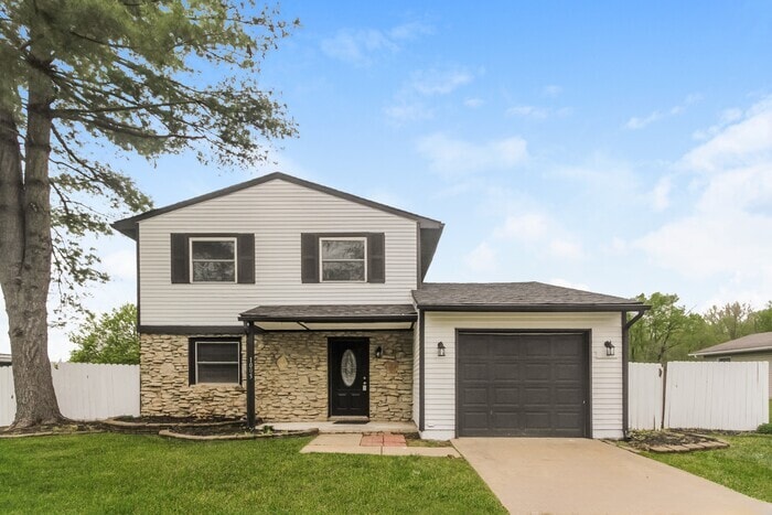 1005 Anderson St in Shelbyville, IN - Building Photo