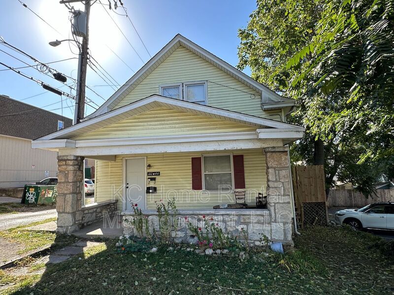 1111 W 44th St in Kansas City, MO - Building Photo