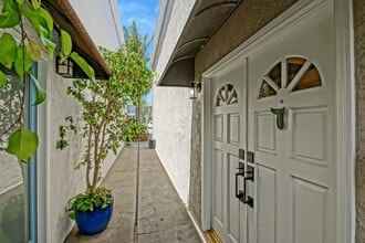 1534 Steinhart Ave in Redondo Beach, CA - Building Photo - Building Photo