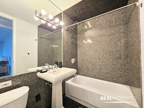 1342 N Dearborn St in Chicago, IL - Building Photo - Building Photo